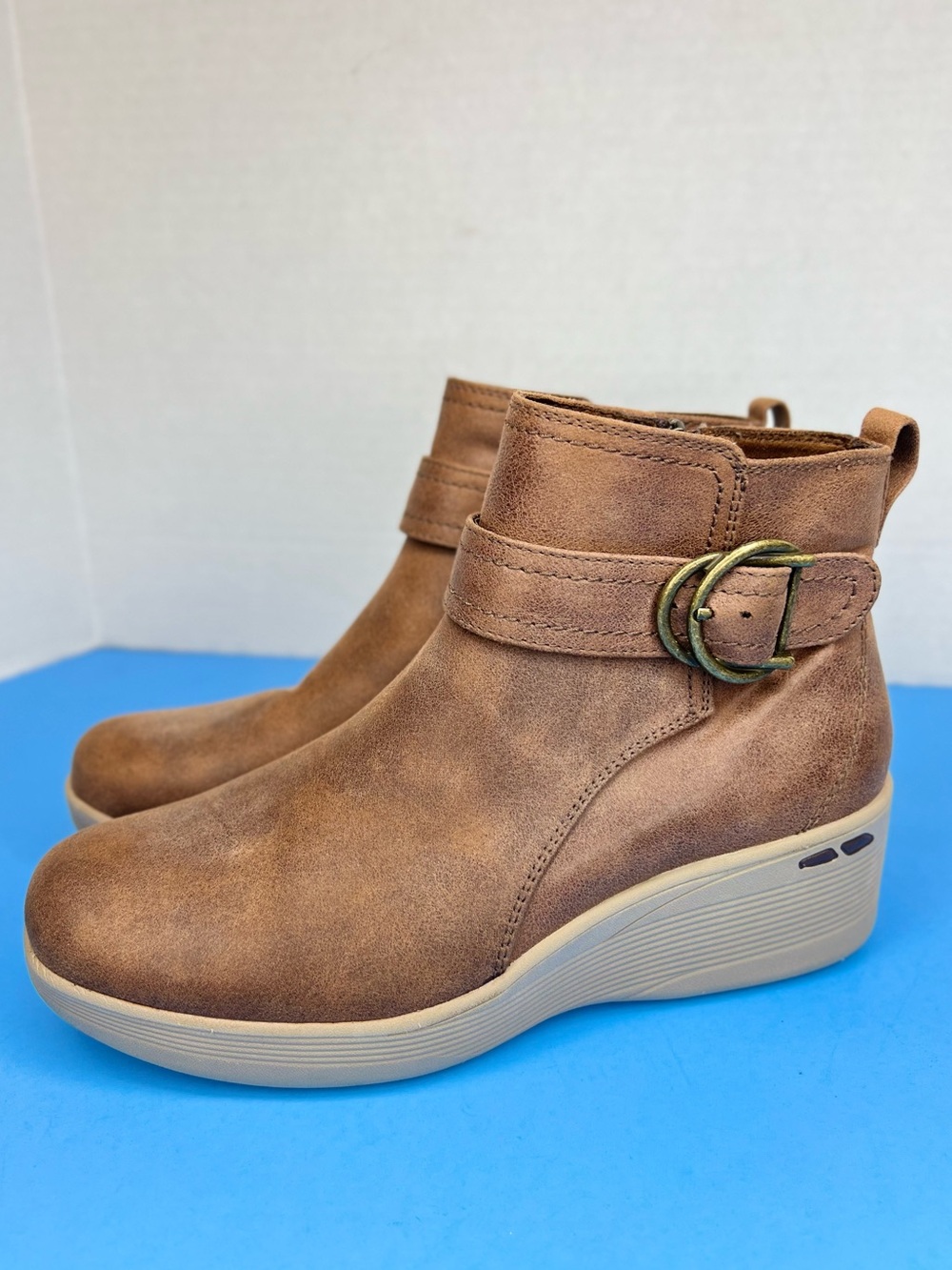 Skechers Pier-Lite Forever Chic Super Light Ankle Boots Women's Size 8.5 Choc.